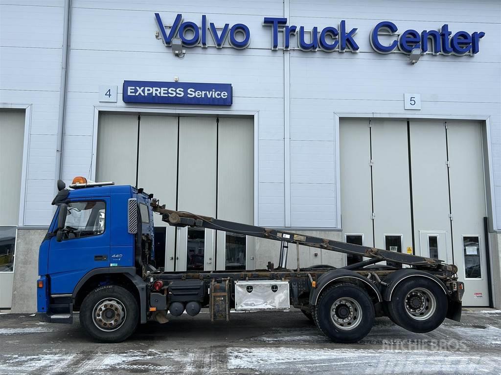 Volvo FM 440hp, manuaali, rautajouset, vaijerilaite lisä Вантажівки з гаковим підйомом