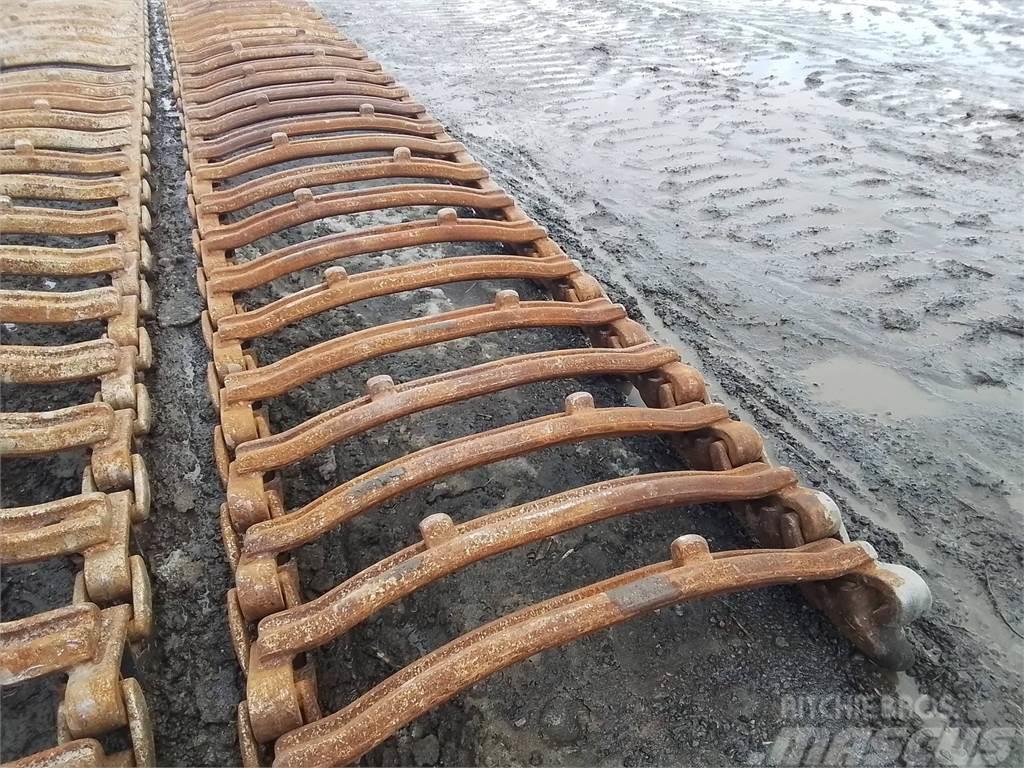  XL Traction Uni standard 710/45x26,5 Tracks, chains and undercarriage