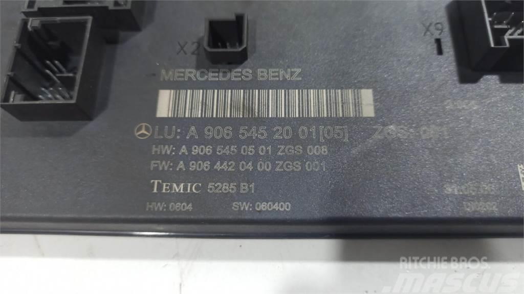 Mercedes-Benz  Електроніка