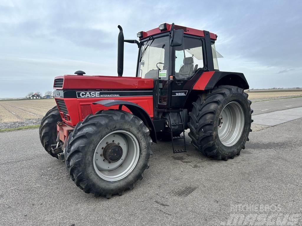 Case IH IH 1455 XL Tractors