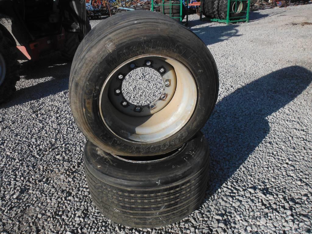 Goodyear 455/40R22.5 Tyres, wheels and rims