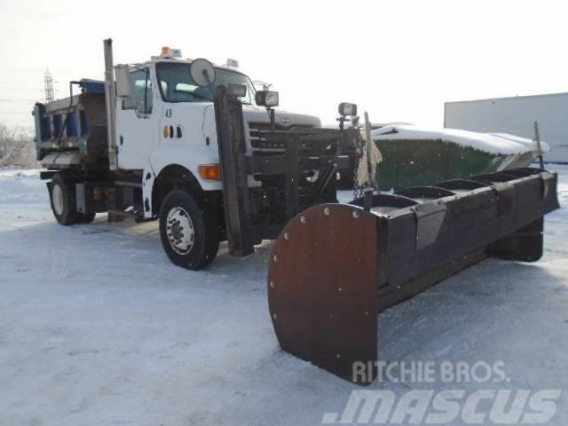 Sterling L 8500 Snow blades and plows