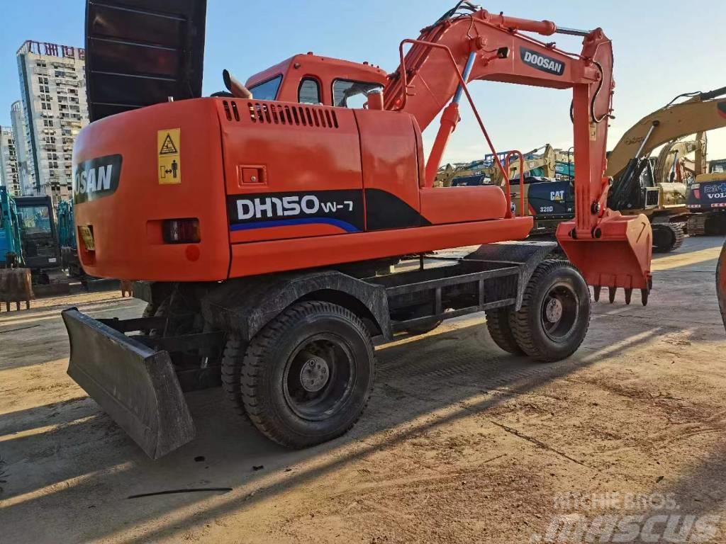 Doosan DH 150 Wheeled excavators