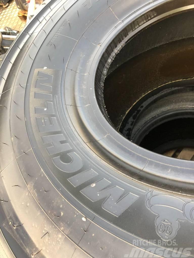 Michelin XAD Tyres, wheels and rims