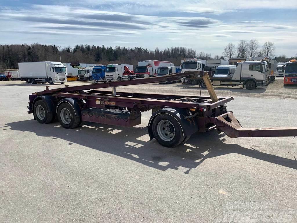 Istrail 3-axle+TIPPER Other trailers