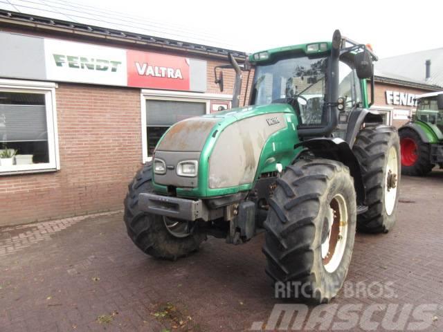 Valtra T190 Tractors