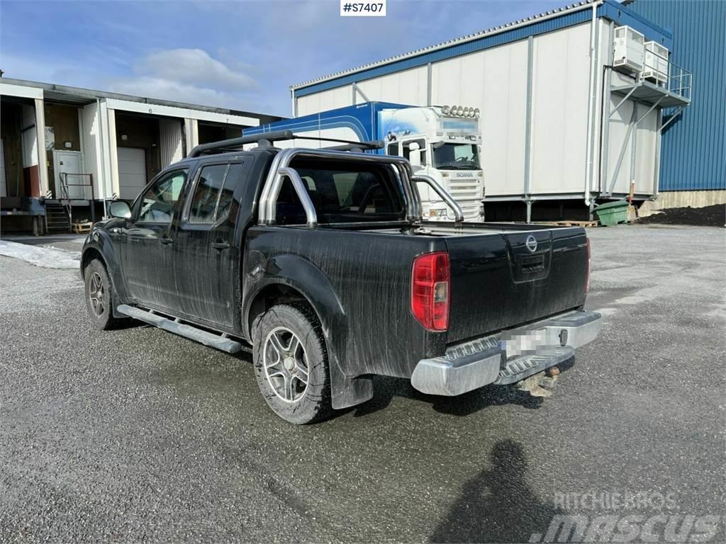 Nissan Navara with hood, Summer and winter tires Pick up/Dropside