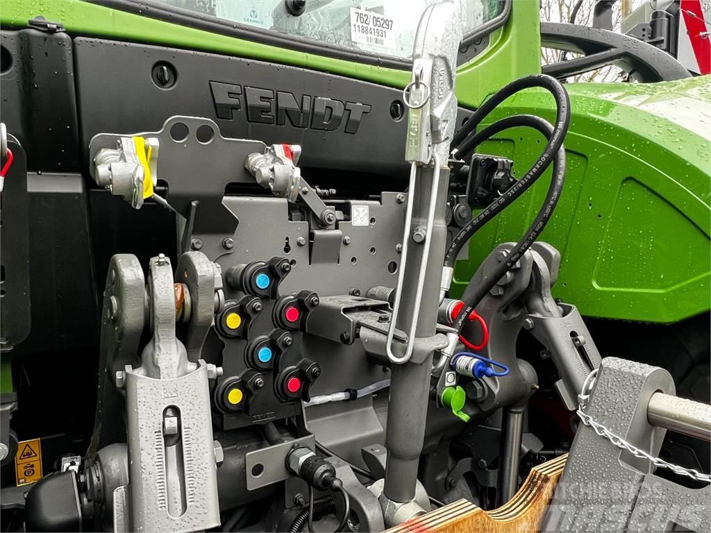 Fendt 718 Power Plus Tractors