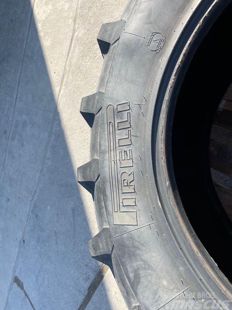 Pirelli 380/85R30 Tyres, wheels and rims