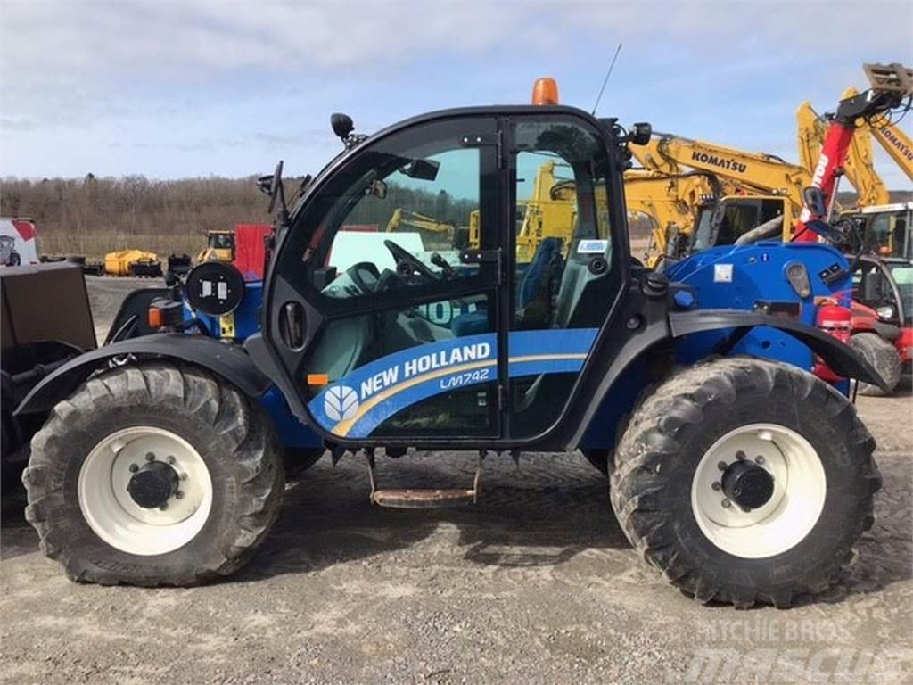 New Holland 7.42 ELITE Telehandlers for agriculture