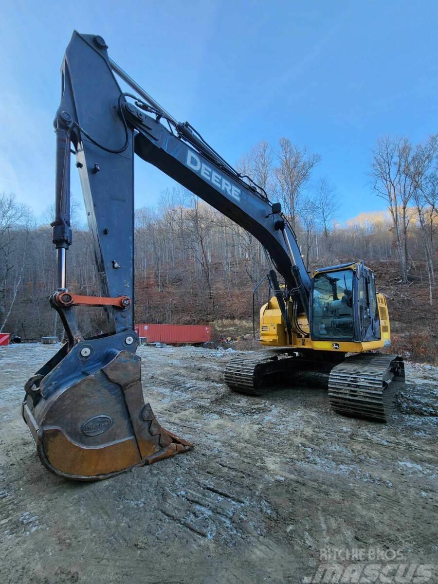 John Deere 245GLC Crawler excavators