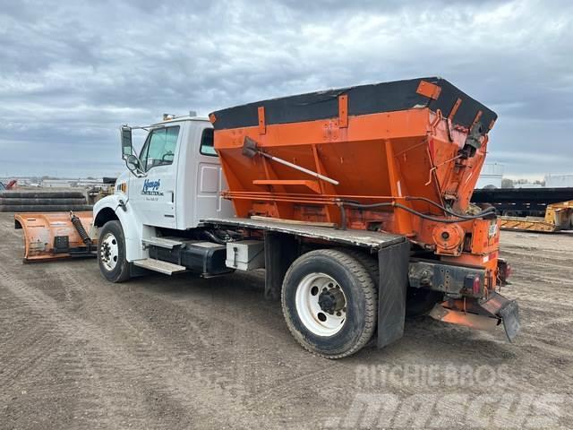 Sterling M6500 Actera Snow blades and plows