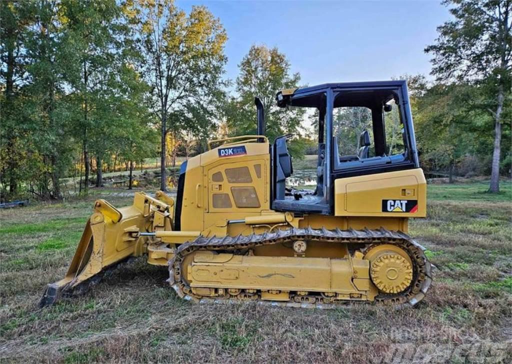 CAT D3K2 XL Crawler dozers