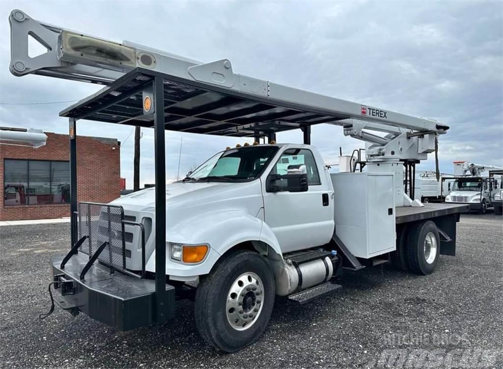 Terex XT60 Truck & Van mounted aerial platforms