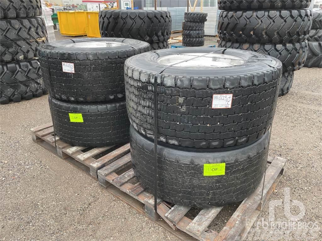 Michelin Quantity of (4) 455/55 R 22.5 Tyres, wheels and rims