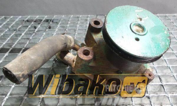 Volvo Water pump Volvo 164KAE 11030791 Other components