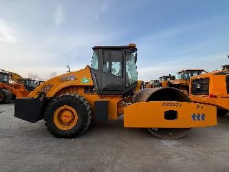 XCMG XS 223 J