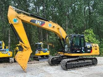 CAT 320D
