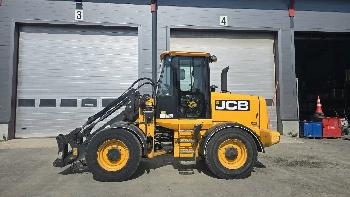 JCB 411