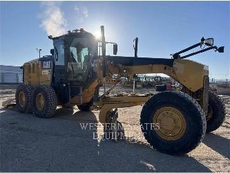 CAT 140M3 AWD