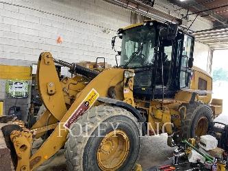 CAT 930M