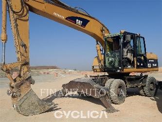 CAT M318