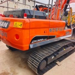 Doosan DX 300