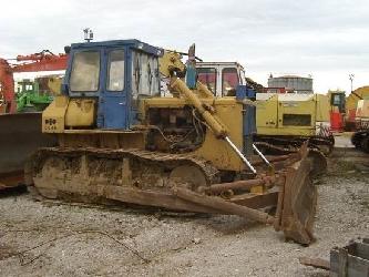 Komatsu D65E-8
