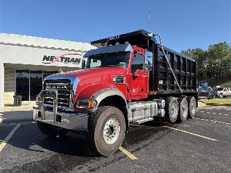 Mack GR64FR