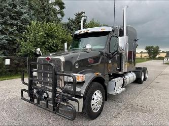 Peterbilt 567