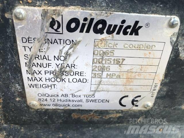 Komatsu PW148-10 Колісні екскаватори