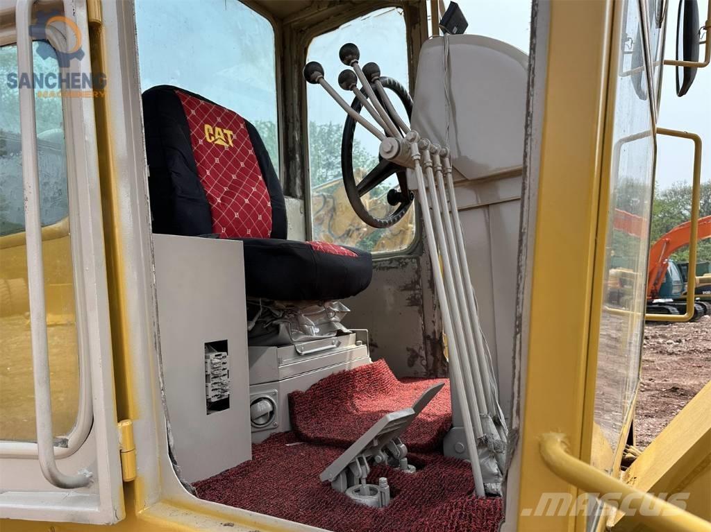 CAT 140G Грейдери