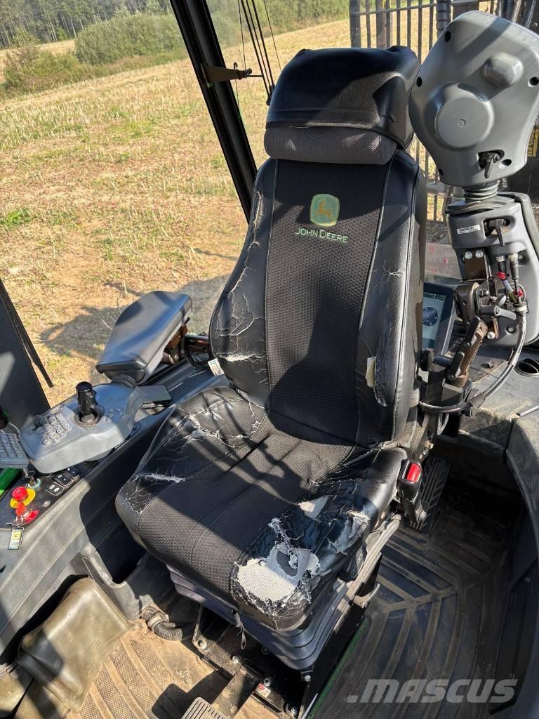 John Deere 1110G Форвардери