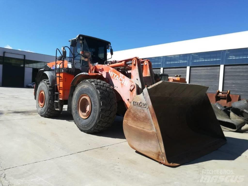 Hitachi ZW 370-6 Фронтальні навантажувачі