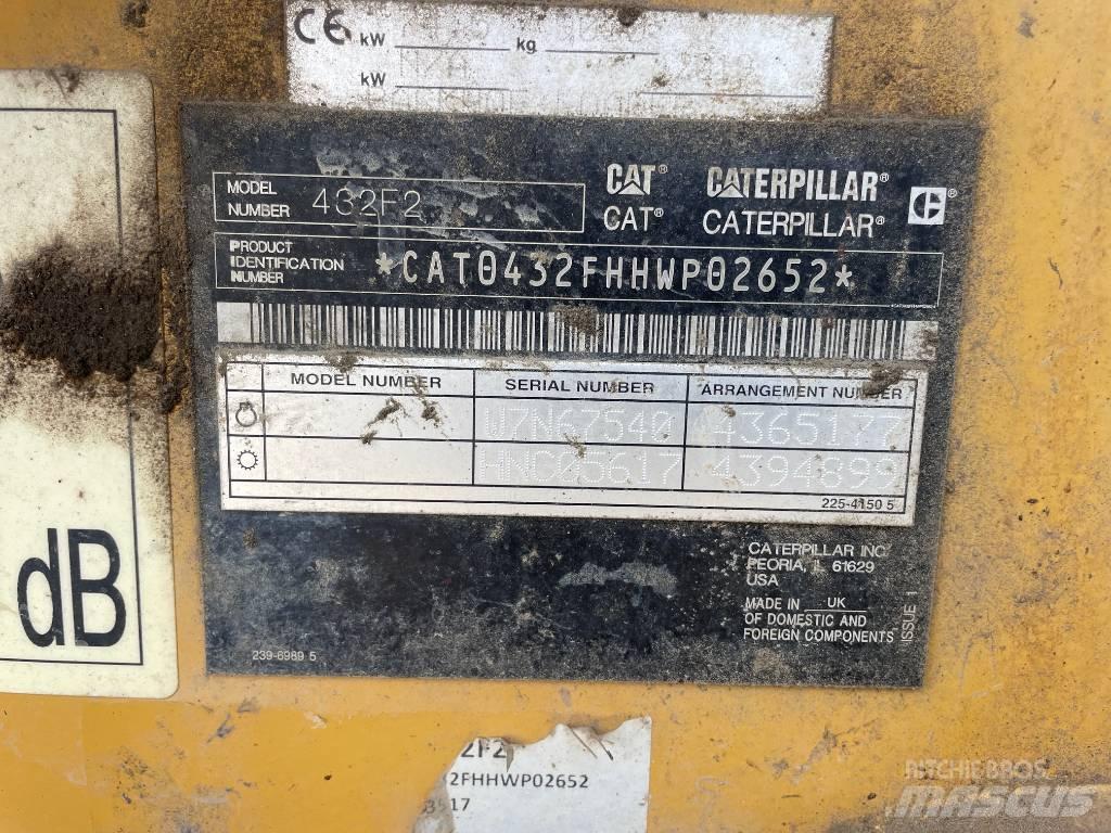 CAT 432 Екскаватори-навантажувачі