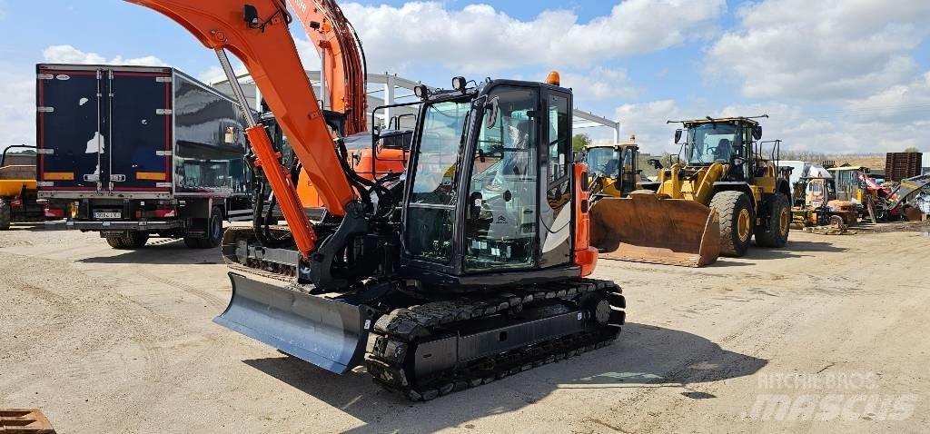 Hitachi ZX 85 Середні екскаватори 7т. - 12т.
