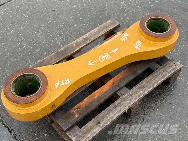 CNH BUCKET LINK Ковші