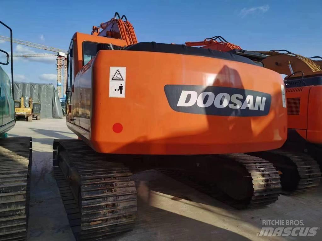 Doosan DH 220 Гусеничні екскаватори