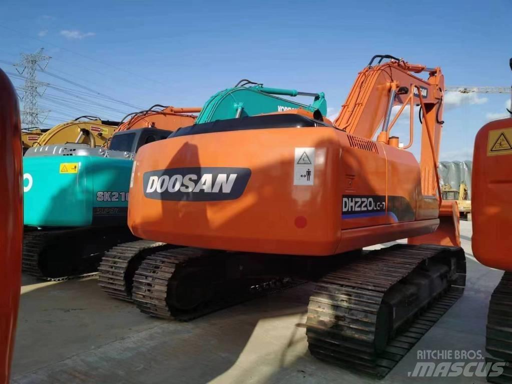 Doosan DH 220 Гусеничні екскаватори