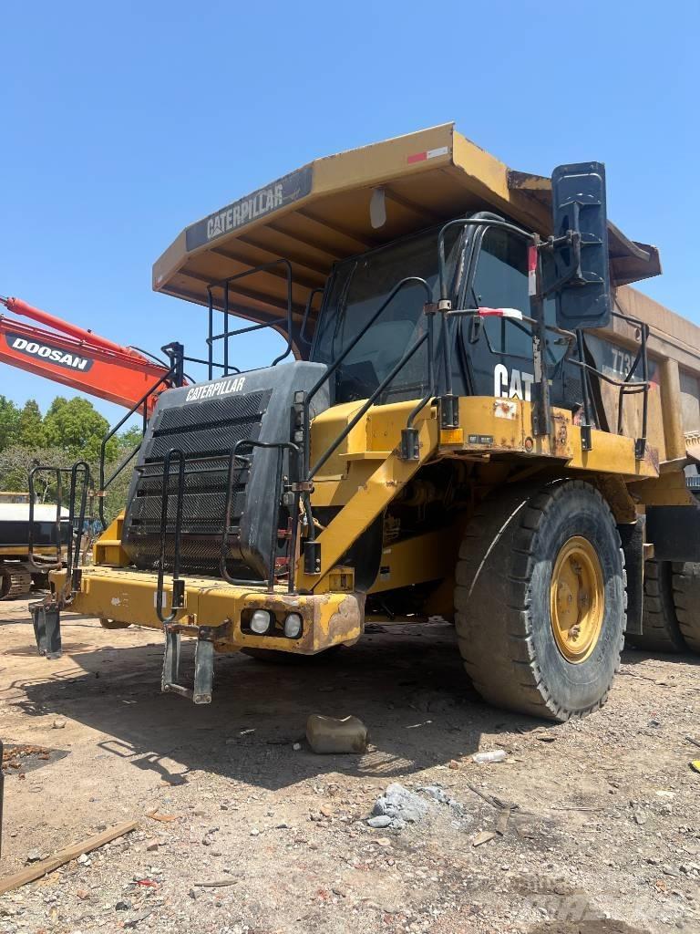 CAT 773F Кар`єрні самоскиди