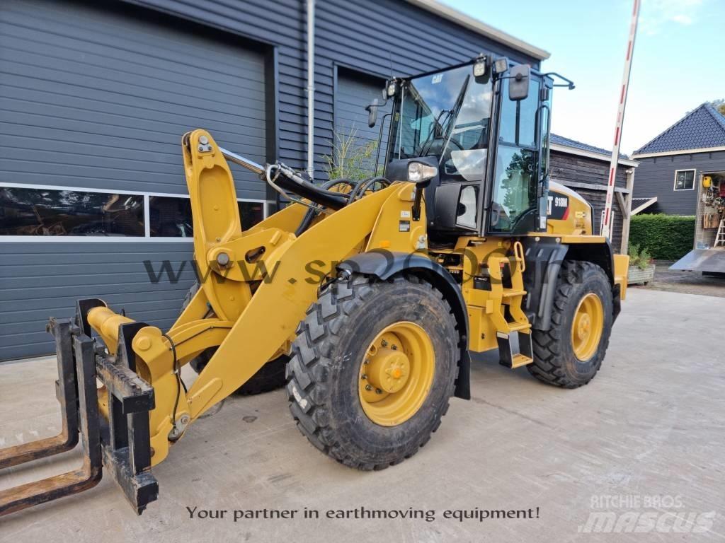 CAT 918 M Фронтальні навантажувачі