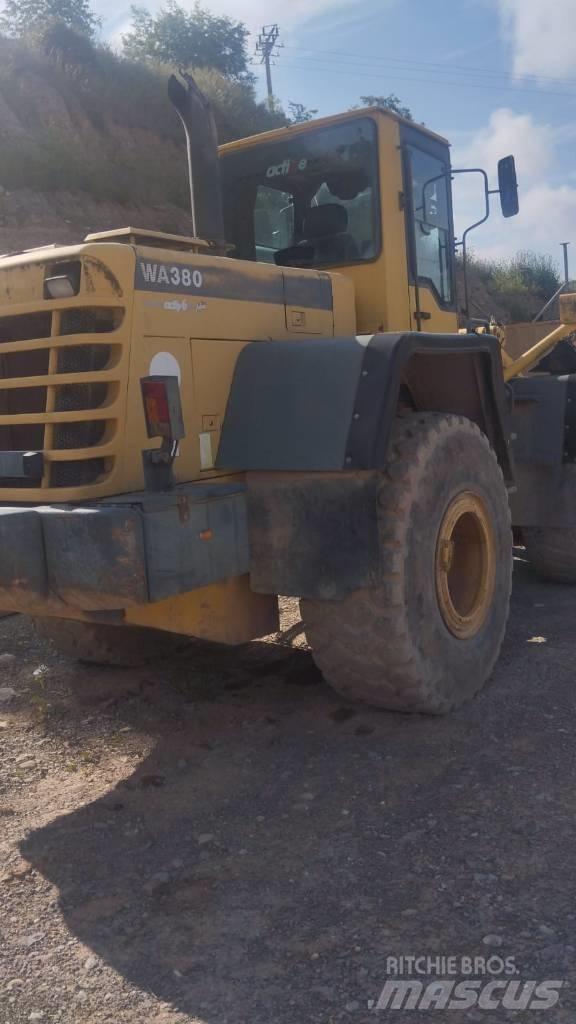 Komatsu WA 380-3H Фронтальні навантажувачі
