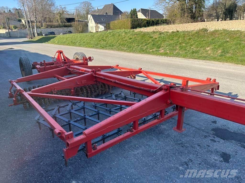 Delaplace 3M Інші землеоброблювальні машини і додаткове обладнання