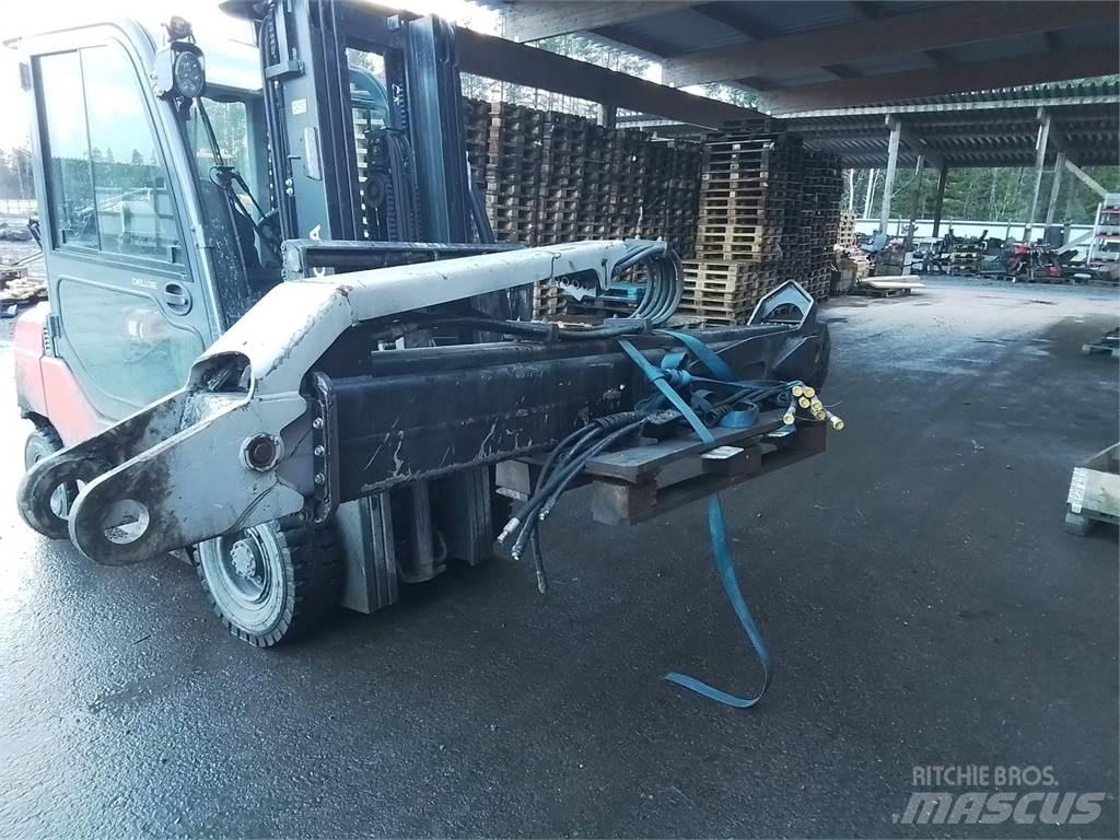 Komatsu 165F Транспортерні крани
