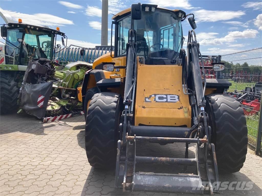 JCB 427 HT Фронтальні навантажувачі