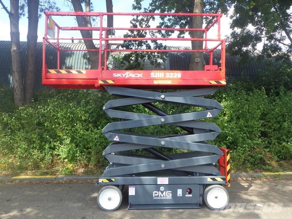 SkyJack SJ3226 Підйомники-ножиці