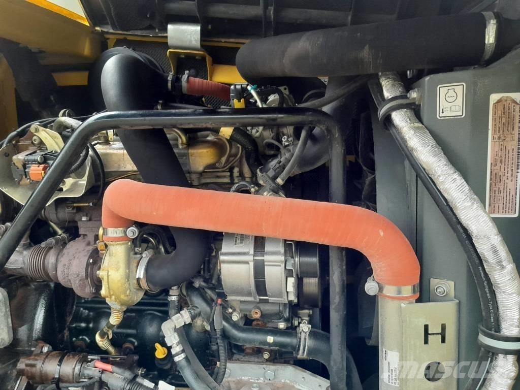 Wacker Neuson EW100 Колісні екскаватори