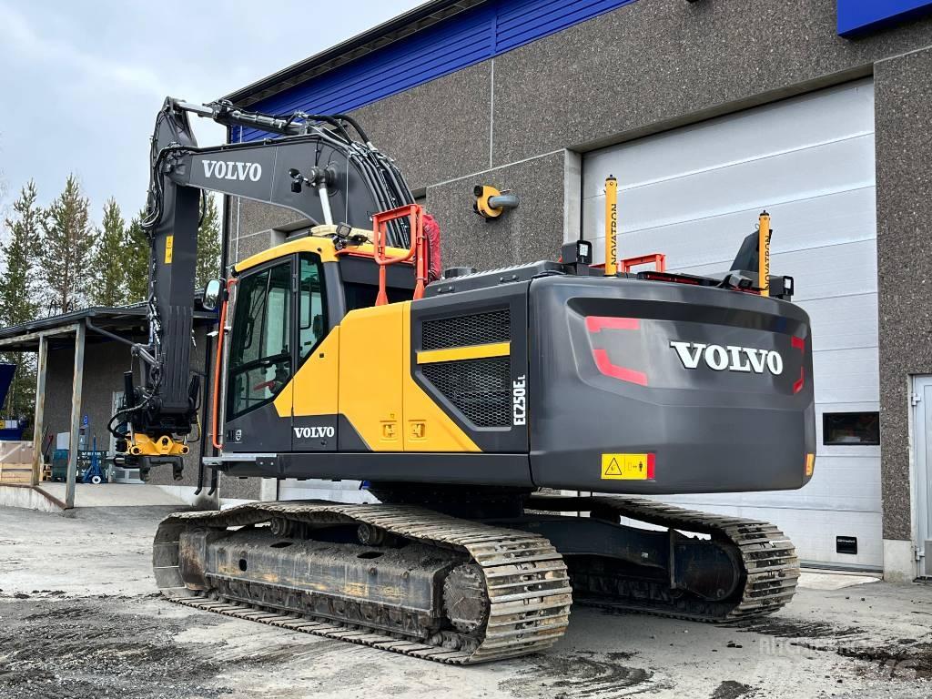 Volvo EC 250 EL Гусеничні екскаватори