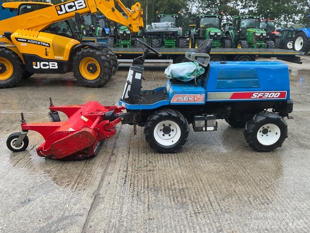 Iseki SF300 Самохідні газонокосарки