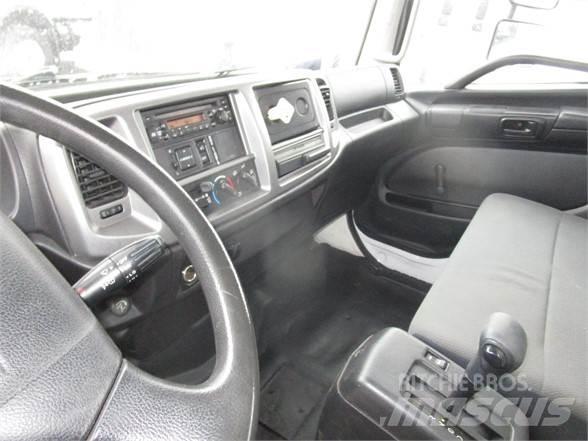 Hino 338 Комбі/Вакуумні вантажівки